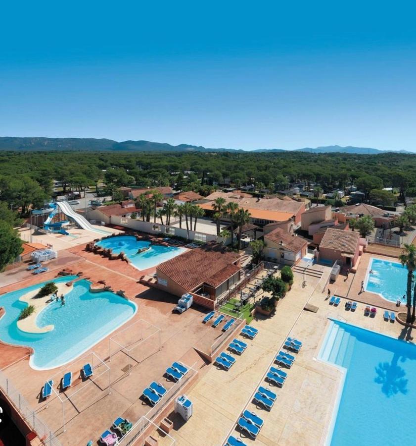 Camping Oasis Village Puget-sur Argens Exterior foto